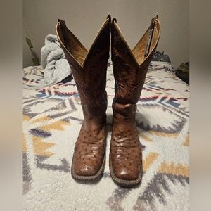 Men's anderson bean stock full quill ostrich boots. 8.5D